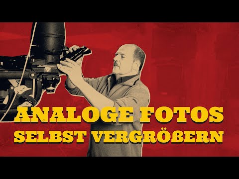 Analoge Fotos in der Dunkelkammer selbst vergrößern mit Oliver Rolf