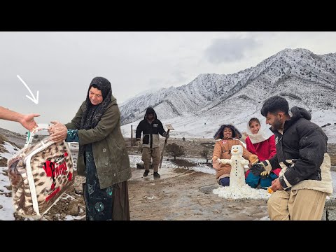 "Hope After the Blizzard: Operator's Infinite Kindness to Grandmother and Two Orphans"
