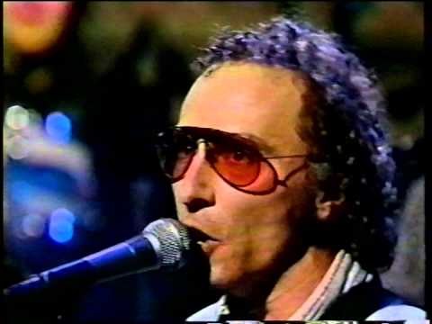 Graham Parker on Late Night (1991) - "Ten Girls Ago"
