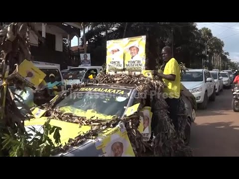 Museveni addresses supporters at final rally before Uganda's presidential election