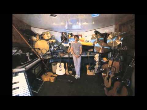 Mike G. Oldfield radio BBC 4 interview 1983.