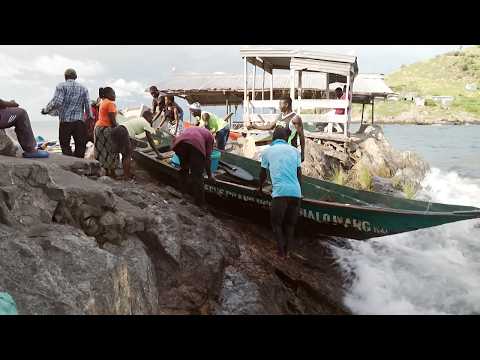 Kenya, Between Flood and Burning Sun | Deadliest Journeys