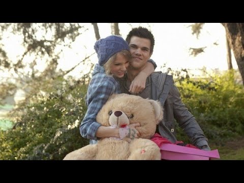 Taylor Swift and Taylor Lautner Moments (Taylor Squared)