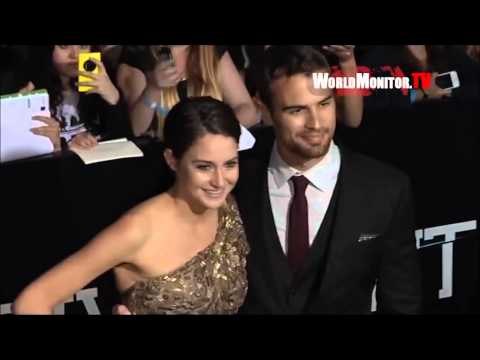 Theo singing for Shai :) ♥SHEO♥ Pieces