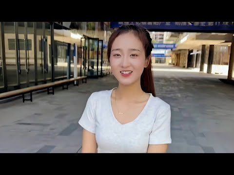 美女服务区接了一个电话，被遗忘在服务区……跑过来向我求助，这个姑娘善良的……（第二集）