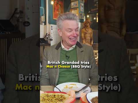 British Grandad tries Texas BBQ style Mac n Cheese!