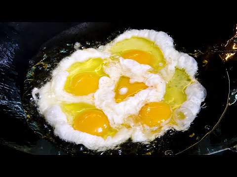 The Best Egg Fried Rice in Chinese restaurant, Fried rice with eggs, shrimp on fried rice