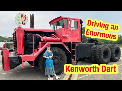 Ride Along with me as I Drive an Enormous 1966 Kenworth Dart!