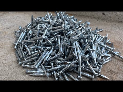 I Forged a Legendary Damascus Blade from Concrete Nails