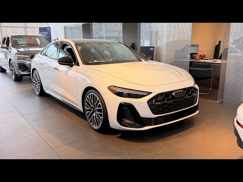 First look All new S5! Better than the S4?￼