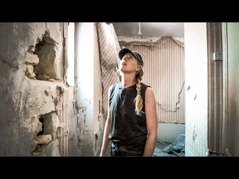 Reality Hits: A tour of the Chateau's ruined second floor