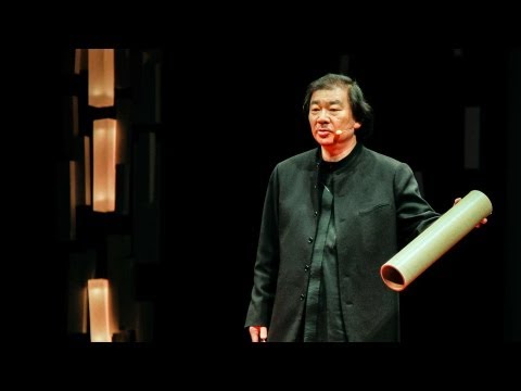 Shigeru Ban: Emergency shelters made from paper