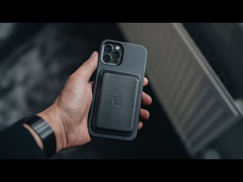 The MagSafe Wallet Review | Black