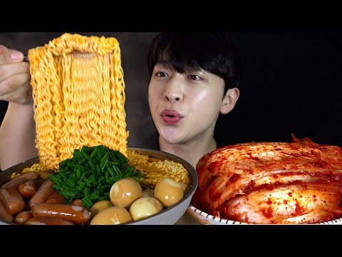 4 Packs of Green Onion Ramen & Kimchi Mukbang ASMR