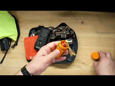 Кухня, электроника и полезные мелочи в походном рюкзаке.