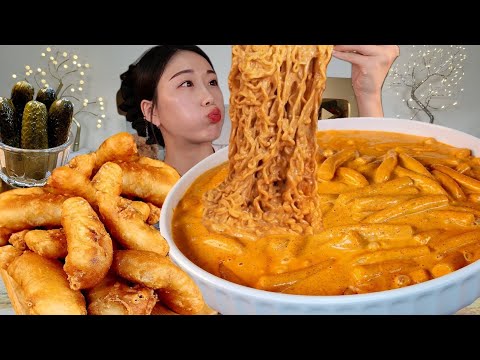 ASMR 꾸덕꾸덕 신전 로제떡볶이에 라면사리 넣어서 오징어튀김 리얼먹방 :) Rose tteokbokki Fried squid MUKBANG
