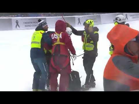 Lindsey Vonn Airlifted Out Of Crans-Montana Following Crash | Downhill