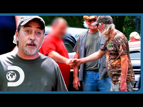 Josh & Tickle Attend A Moonshine Meet-And-Greet To Pre-Sell Their Liquor | Moonshiners