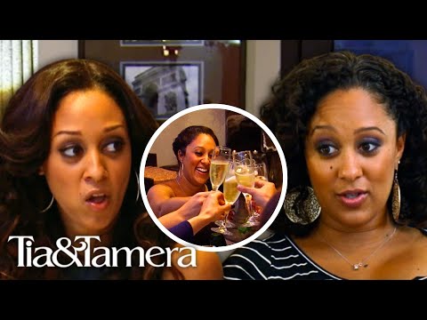 Tamera Mowry Hosts A Final Girls’ Night Out Before Mom Life Begins | Tia & Tamera | E!