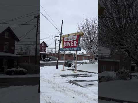 Itβs snowing AGAIN!! Melβs Diner #vanlife #food #shorts #youtube #adventure #viral #trending
