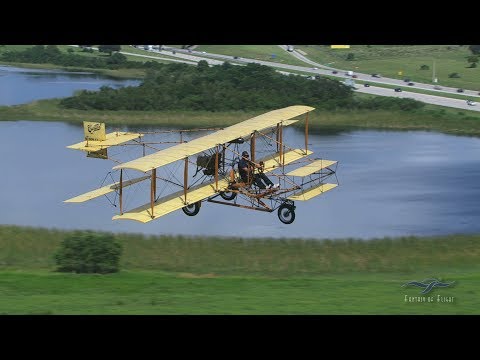 CURTISS PUSHER FLIGHT - Air-to-Air Footage