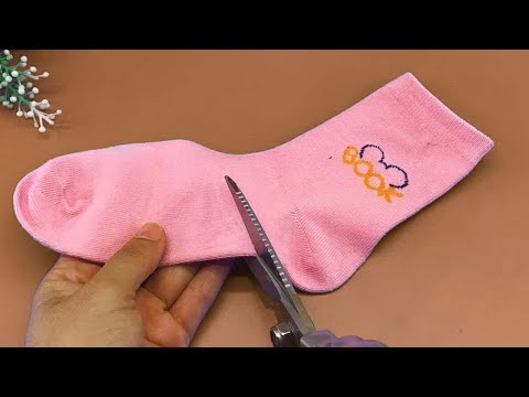 Don’t Throw Away Your Old And Single Socks – This DIY Hack Will Surprise You!