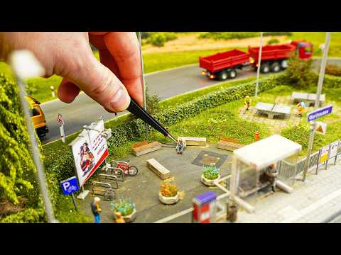 How to create a highly detailed forecourt with lively scenes for an H0 model railroad | Episode 32