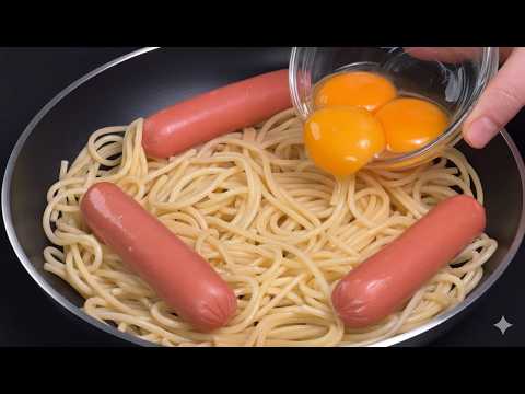 Besser als Pizza! Einfach Eier über die Spaghetti gießen! Es macht alle verrückt!