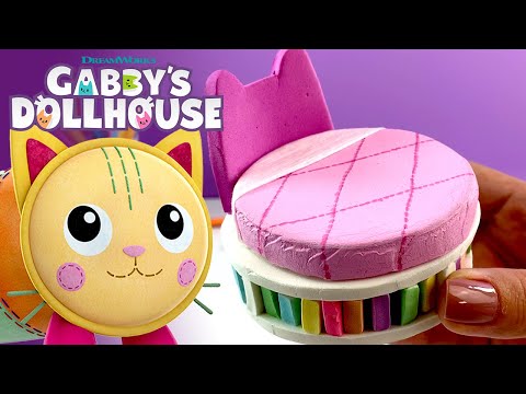 Building Pillow Cat's A-meow-zing Bedroom!