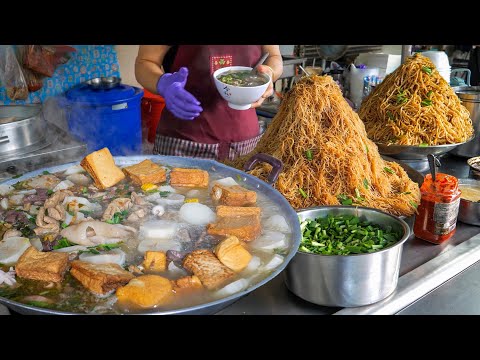 Classic Taiwanese Street Food : Giant Fried Noodles, Beef Noodles & Taiwanese Meatballs 炒麵, 牛肉麵, 肉圓