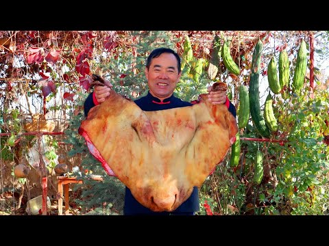 Giant Beef Head Hotpot in Spicy Black Bean Broth — Your New Favorite Winter Warm-Up！
