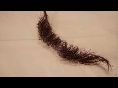 Cinéma (FR): Décoller et nettoyer perruques et moustaches