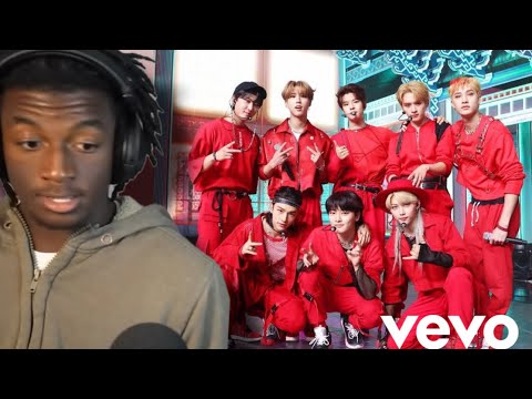 thunderous by stray kids made my room shake...