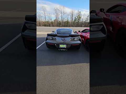 C7 Z06 vs. Hellcat (rev battle)
