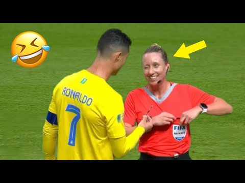 هذه الحكمة أحرجت كريستيانو رونالدو | مواقف مضحكة ومجنونة في كرة القدم ستراها لأول مرة في حياتك !!