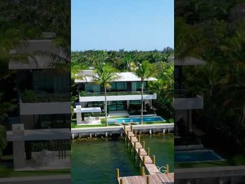 $13,065,000🔥 Modern Luxury Home Overlooking Biscayne Bay, Miami Beach Masterpiece