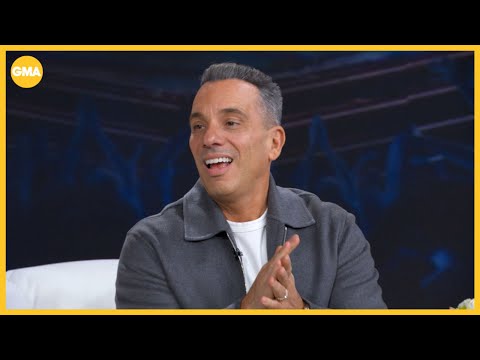 Sebastian Maniscalco reacts to Marcello Hernández's 'SNL' impression