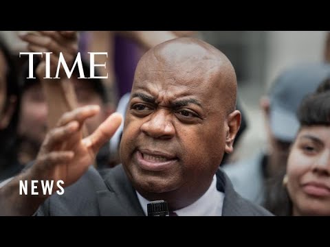 Newark Mayor Sues New Jersey's Top Federal Prosecutor After Arrest at Immigration Detention Site