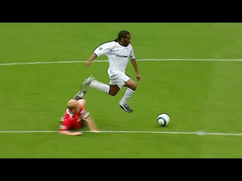 Top 10 Greatest Dribblers in Football History