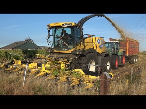Maas Markelo met New Holland FR700 en 2 Fendt 924 Vario met Siwa 720 - Mais hakselen (2018)