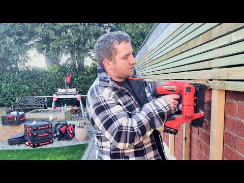 Horizontal Timber Screening - Fixing To Brickwork or Concrete Posts #construction #landscaping