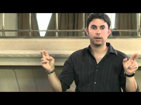 Posing Principles - Location, Posing, Execution with Roberto Valenzuela