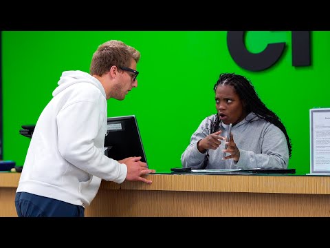 Screaming in Stores Prank!