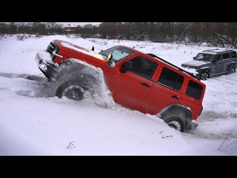 TANK 300 City vs. TANK 300 Parttime on snowy off-road terrain. Tank 300 lift kit comparison!