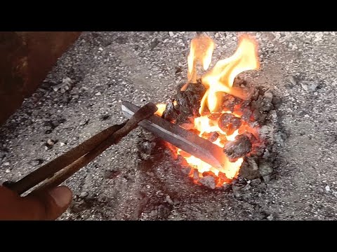 Turning topani into new chisel / Bhagwat Sharma 