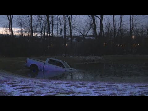 Truck crashes into pond in Montgomery County neighborhood | WHIO-TV
