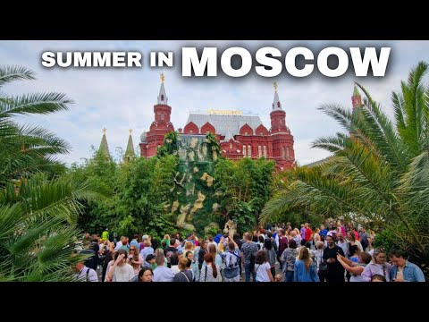 Exploring Moscow's (French Garden) Near the Red Square