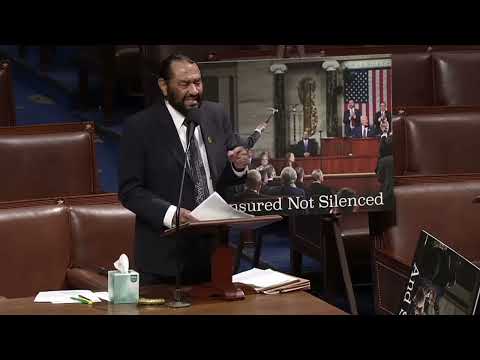 Rep. Al Green Reads Signal Group Chat on House Floor