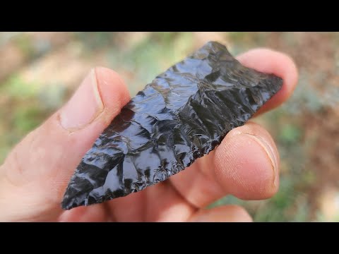 1603 - Oblique Transverse Flaking/ Flintknapping