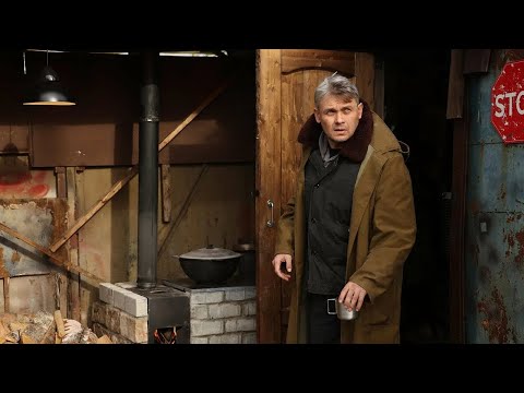 ФИЛЬМ! ОТШЕЛЬНИК В ГЛУХОМ ЛЕСУ ВИДИТ ДЕВУШКУ, УБЕГАЮЩУЮ ОТ БРАКОНЬЕРОВ! Бродяга! Русский фильм